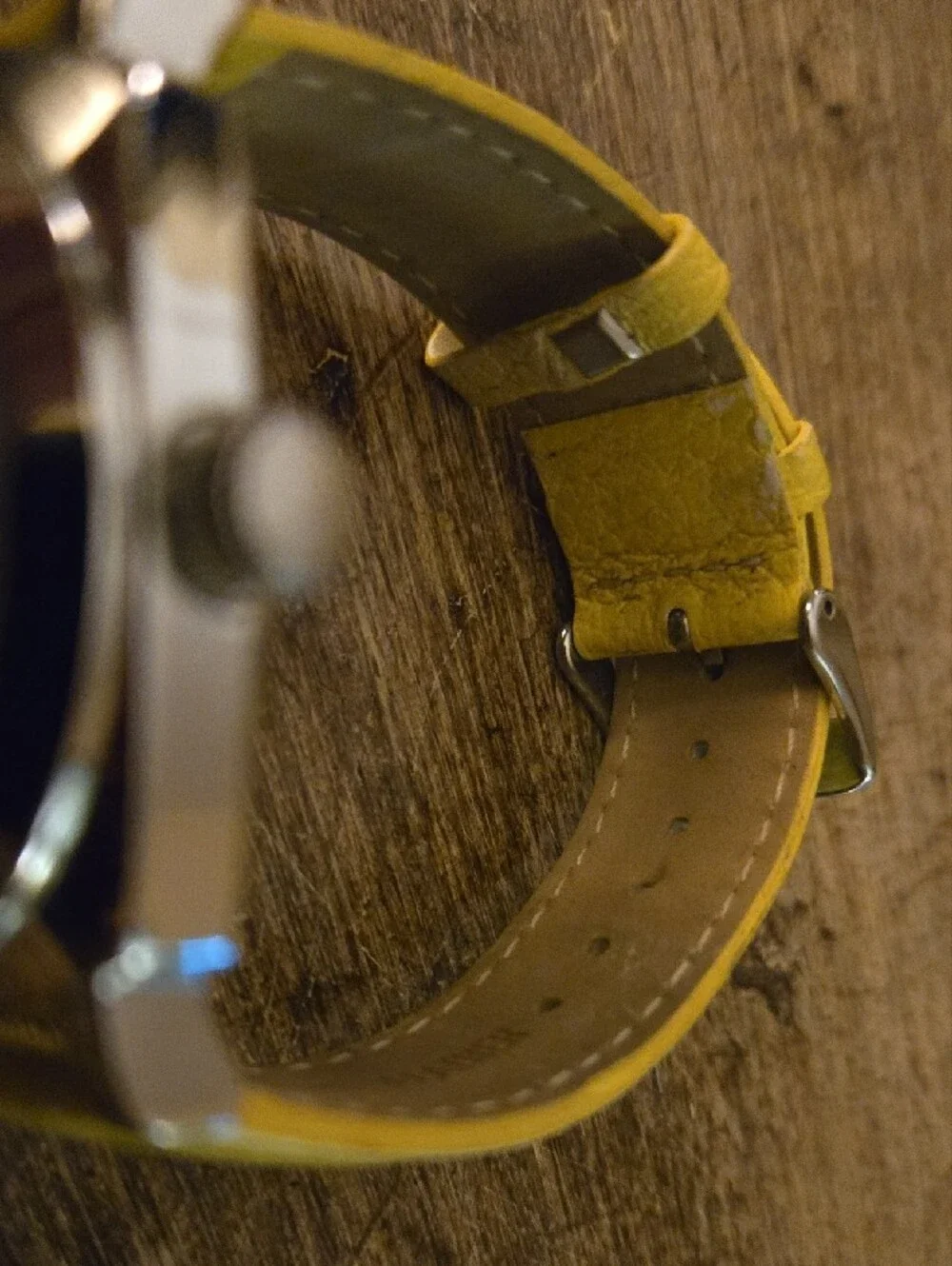 Joan Rivers Genuine Leather Yellow Strap Blue Dial Quartz Watch